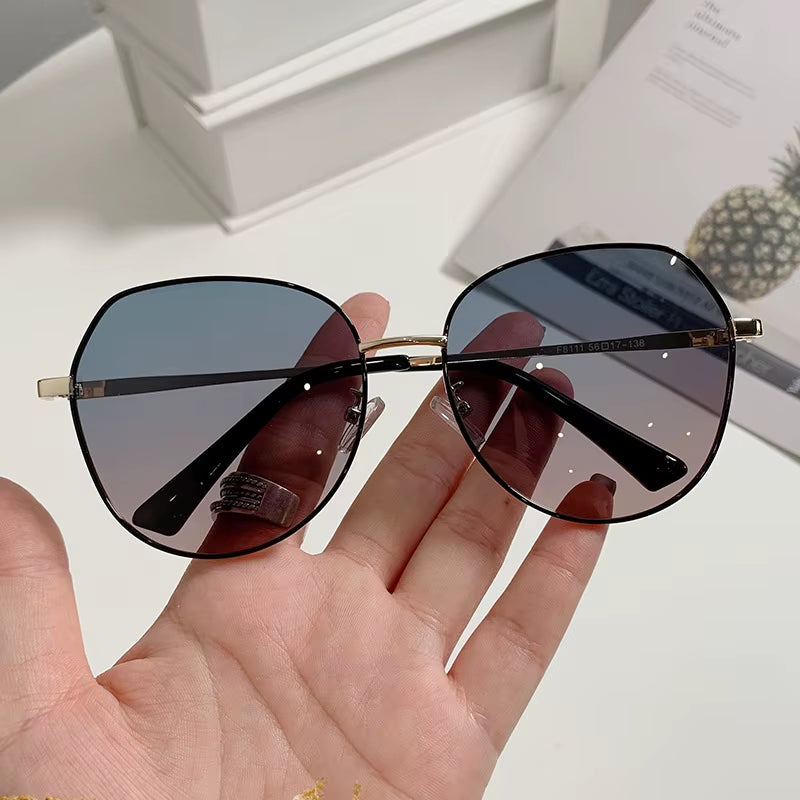 Hot Selling Metallic Sunshade Glasses Women'S Advanced Sense Polarizing Sunglasses UV Protection Sun Summer Sports T194